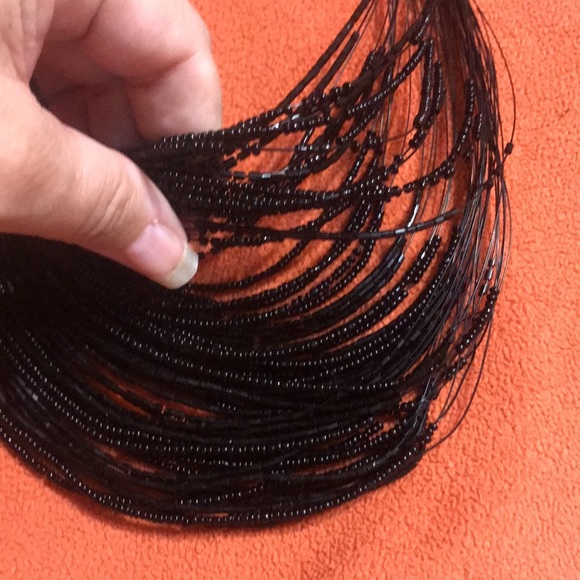 Black multi faceted micro beaded necklace - Picture 4 of 4